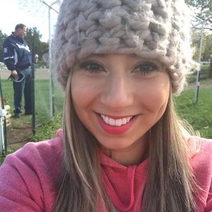 Meet your Posher, Daniela